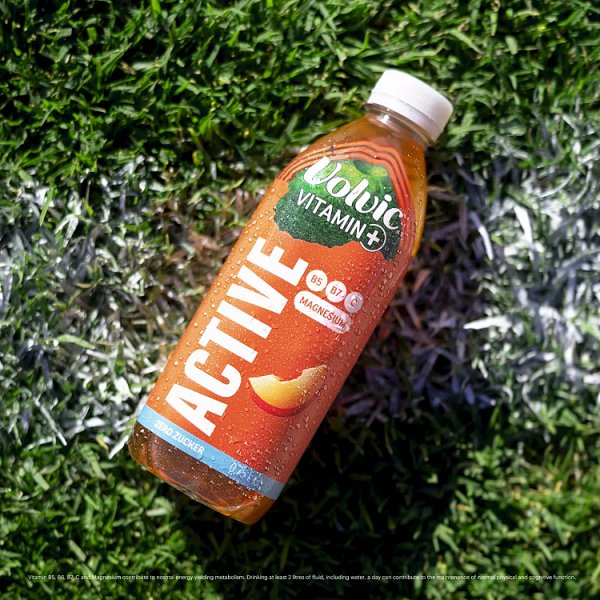 Volvic Vitamin + Peach Active - Vitamin Flavoured Water Sugar Free 750ml x 6