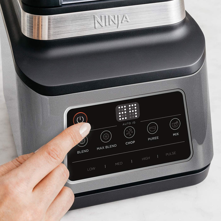 Ninja 3-in-1 Food Processor with Auto-IQ BN800UK Ninja
